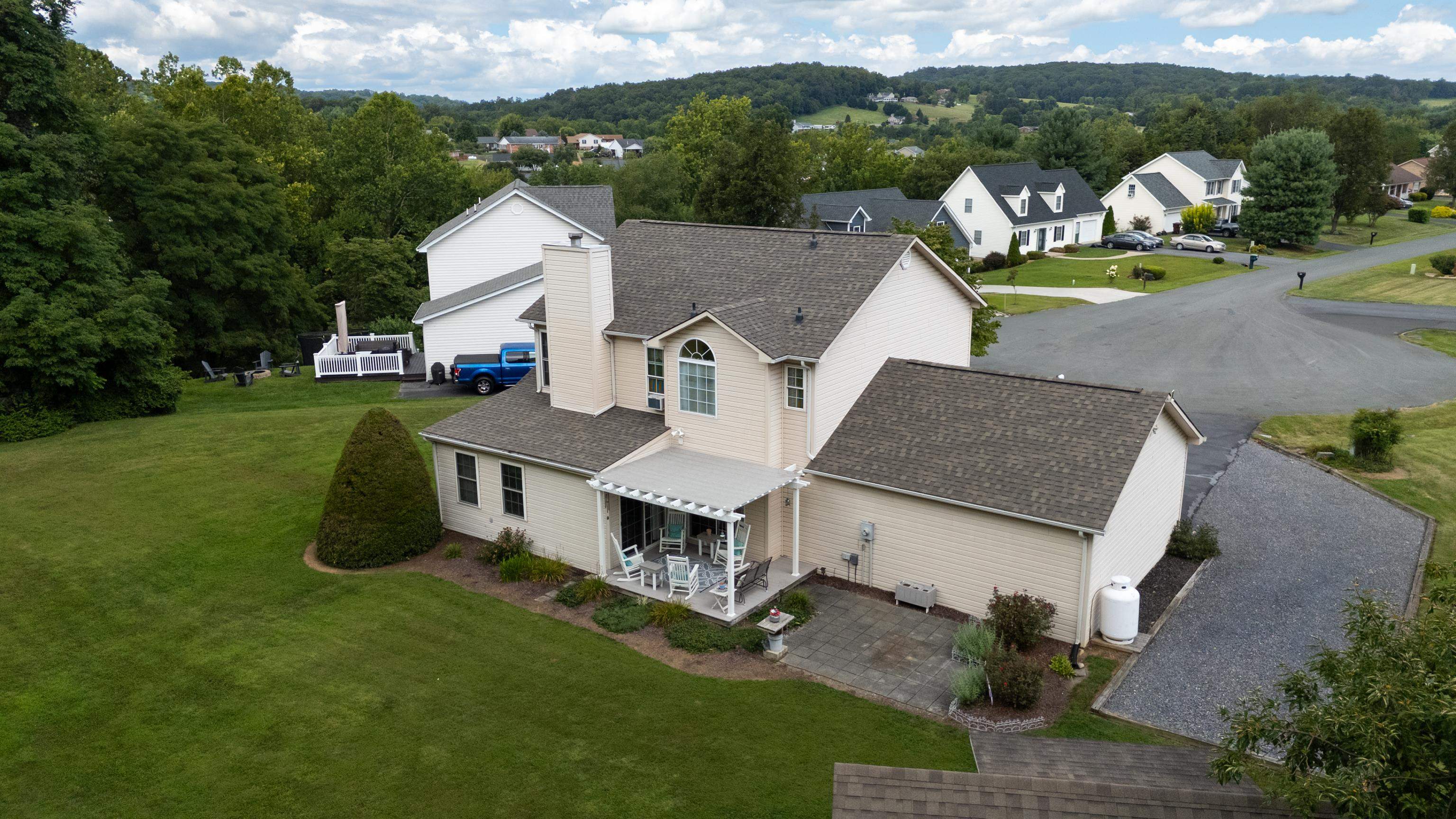 80 GRINDING MILL LN, VERONA, Virginia 24482, 3 Bedrooms Bedrooms, ,2 BathroomsBathrooms,Residential,Spacious & Serene Home on a Large .81 Acre Cul,80 GRINDING MILL LN,667900 MLS # 667900