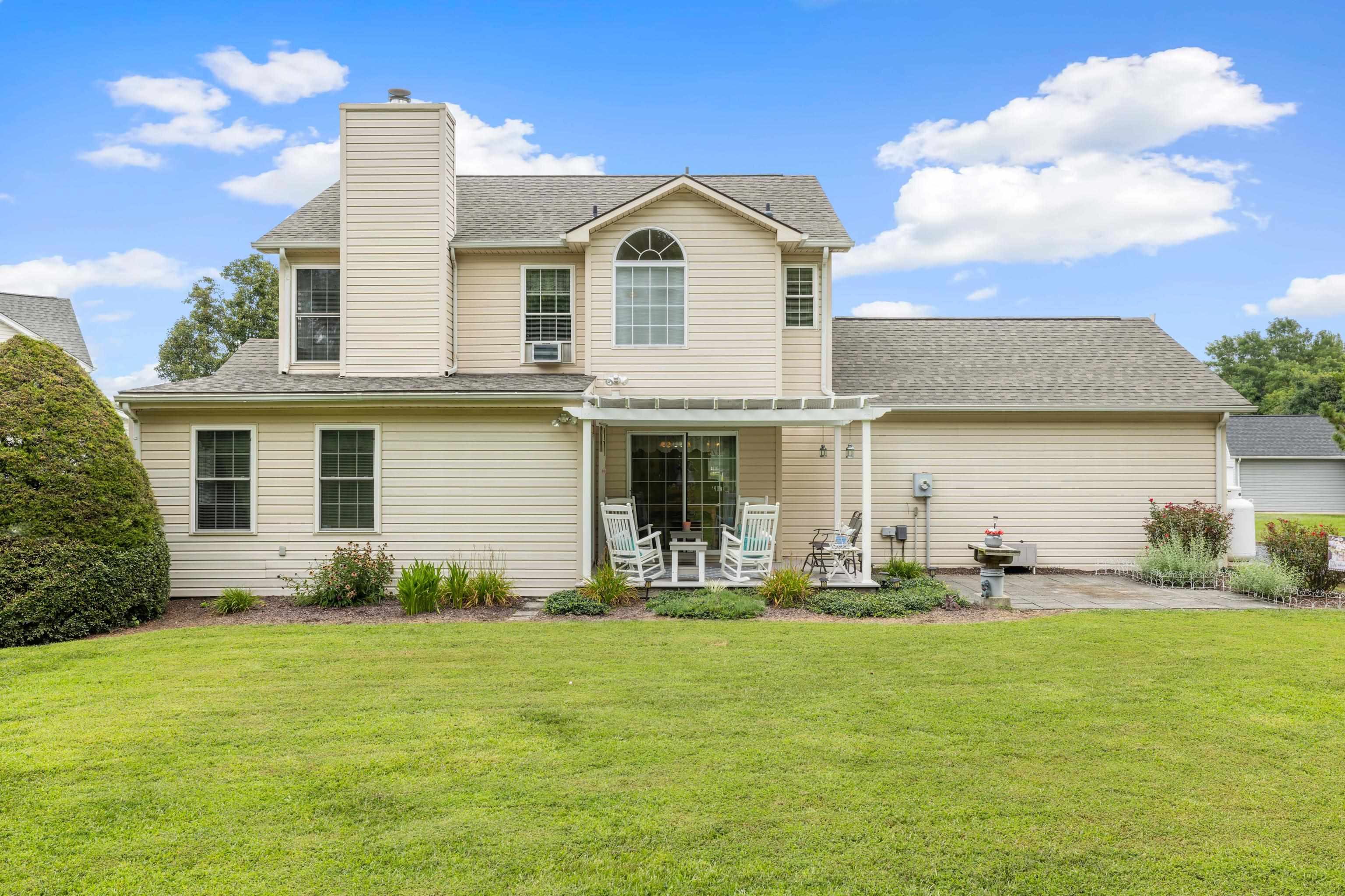 80 GRINDING MILL LN, VERONA, Virginia 24482, 3 Bedrooms Bedrooms, ,2 BathroomsBathrooms,Residential,Spacious & Serene Home on a Large .81 Acre Cul,80 GRINDING MILL LN,667900 MLS # 667900