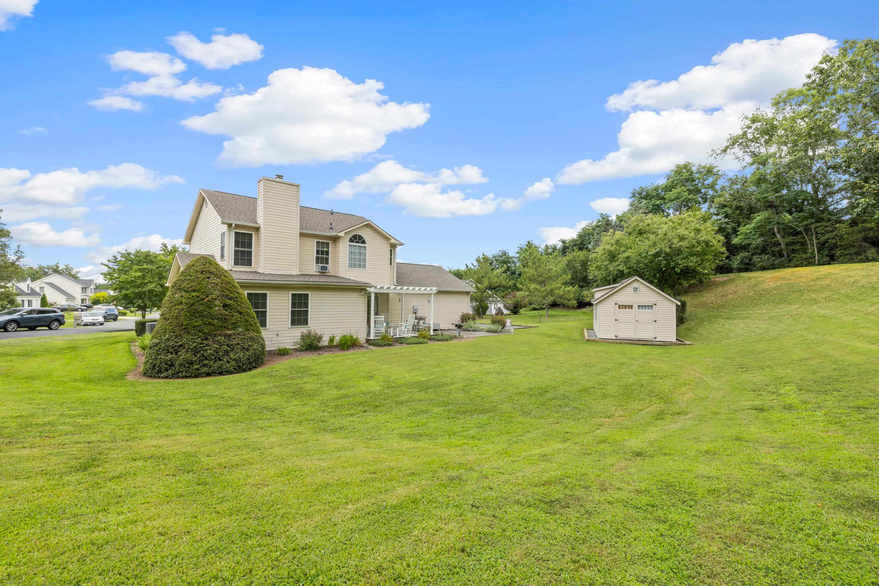 80 GRINDING MILL LN, VERONA, Virginia 24482, 3 Bedrooms Bedrooms, ,2 BathroomsBathrooms,Residential,Spacious & Serene Home on a Large .81 Acre Cul,80 GRINDING MILL LN,667900 MLS # 667900