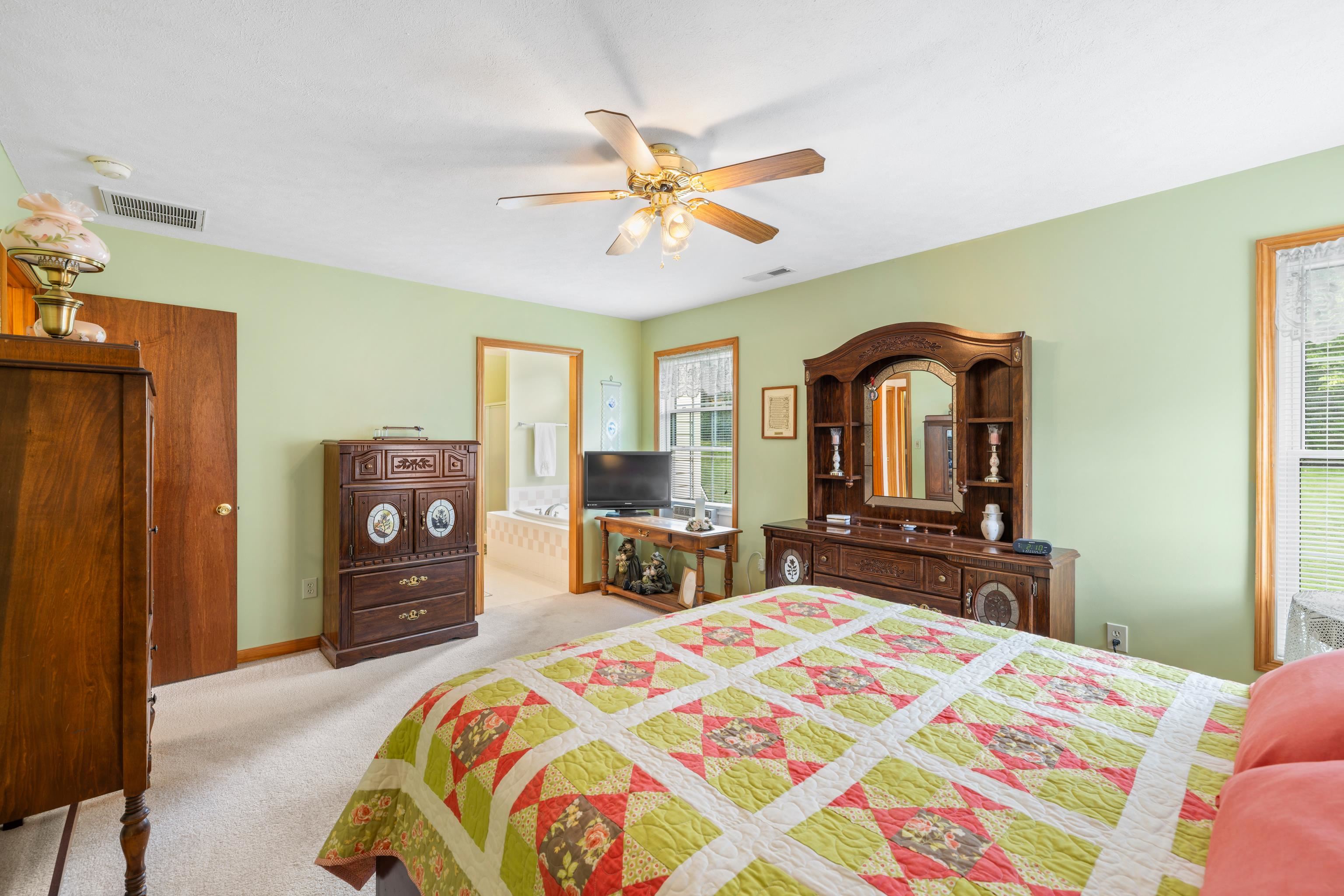 80 GRINDING MILL LN, VERONA, Virginia 24482, 3 Bedrooms Bedrooms, ,2 BathroomsBathrooms,Residential,Spacious & Serene Home on a Large .81 Acre Cul,80 GRINDING MILL LN,667900 MLS # 667900