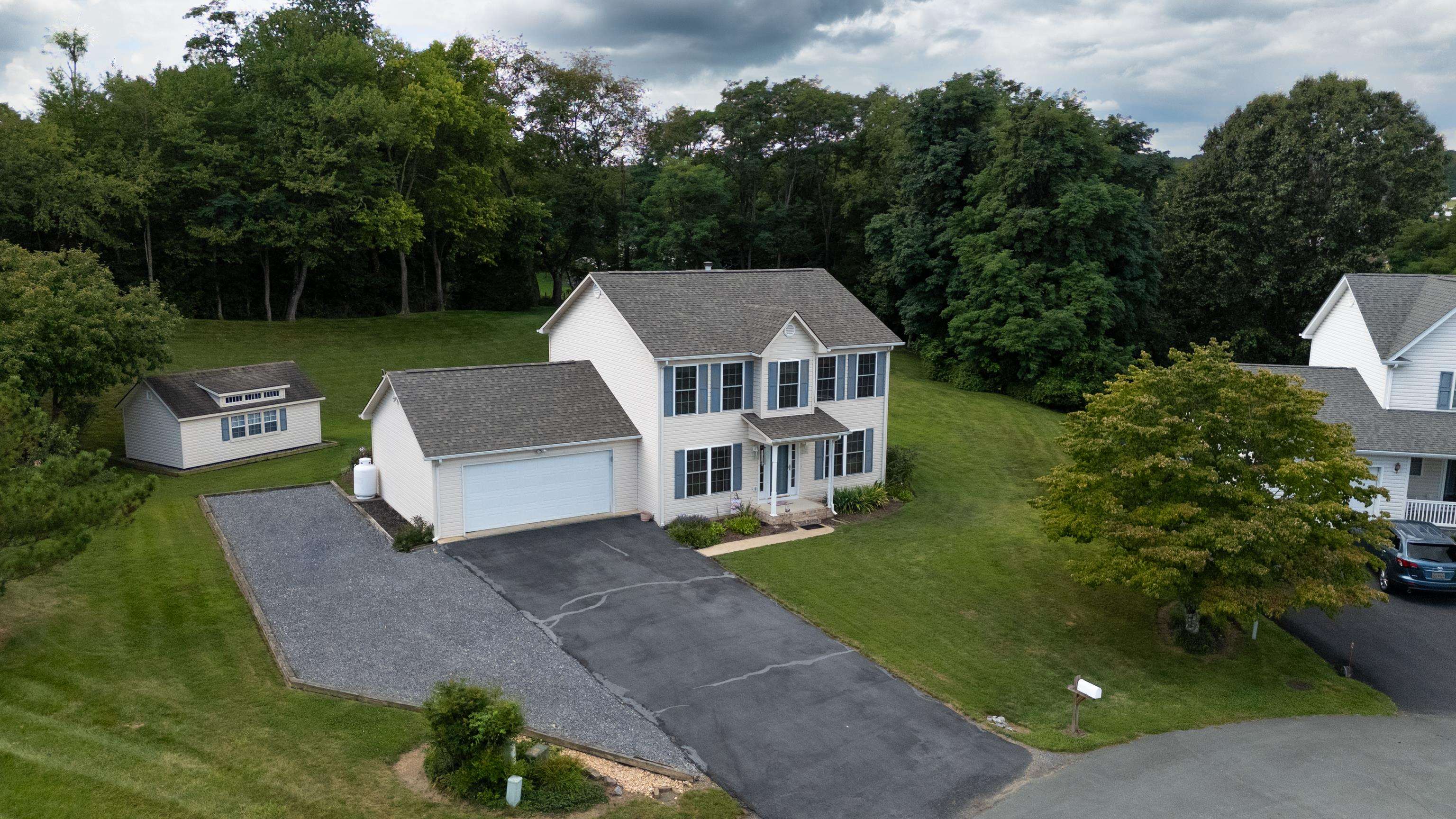 80 GRINDING MILL LN, VERONA, Virginia 24482, 3 Bedrooms Bedrooms, ,2 BathroomsBathrooms,Residential,Spacious & Serene Home on a Large .81 Acre Cul,80 GRINDING MILL LN,667900 MLS # 667900