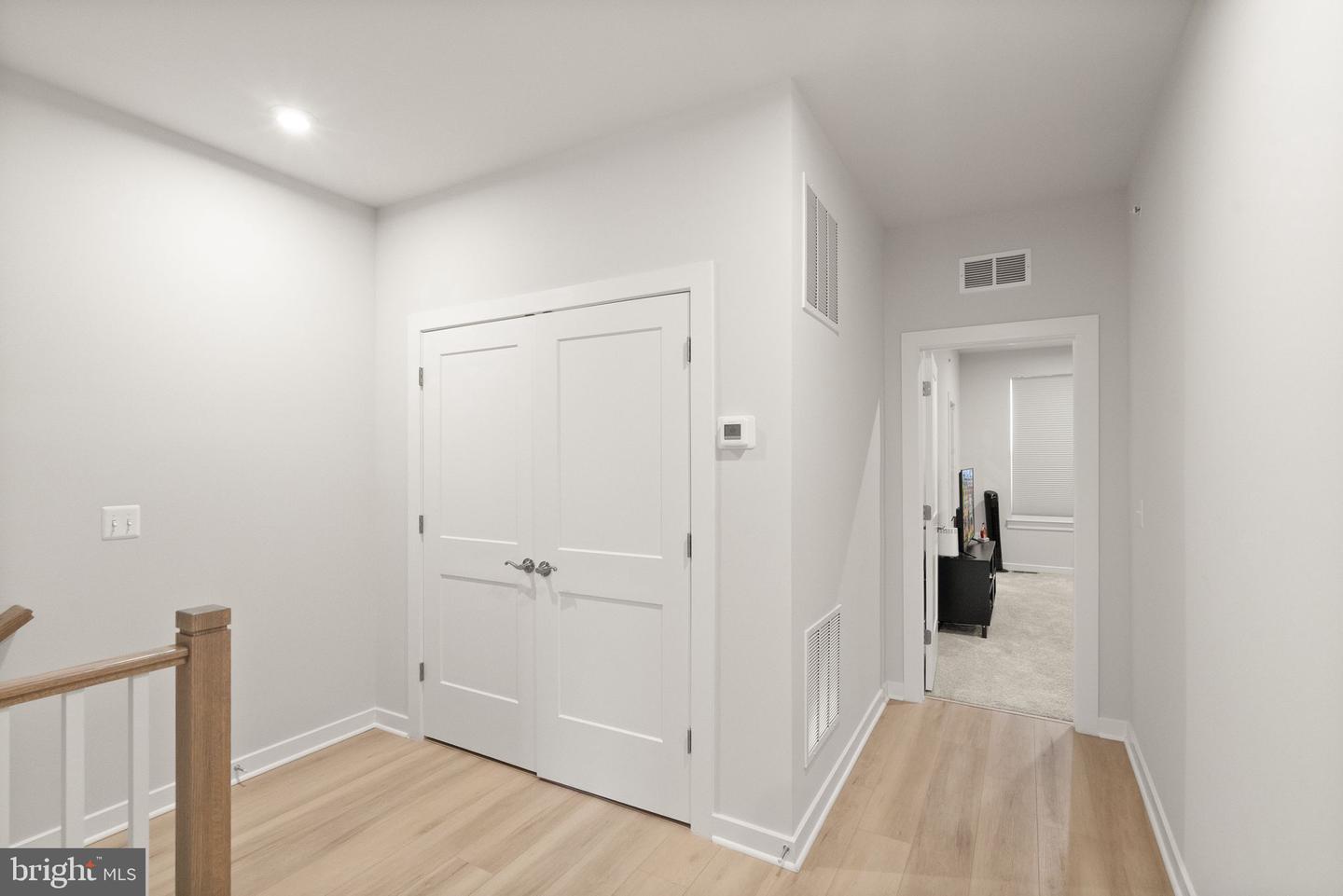 43812 MIDDLEWAY TER, ASHBURN, Virginia 20147, 3 Bedrooms Bedrooms, ,2 BathroomsBathrooms,Residential,For sale,43812 MIDDLEWAY TER,VALO2101064 MLS # VALO2101064