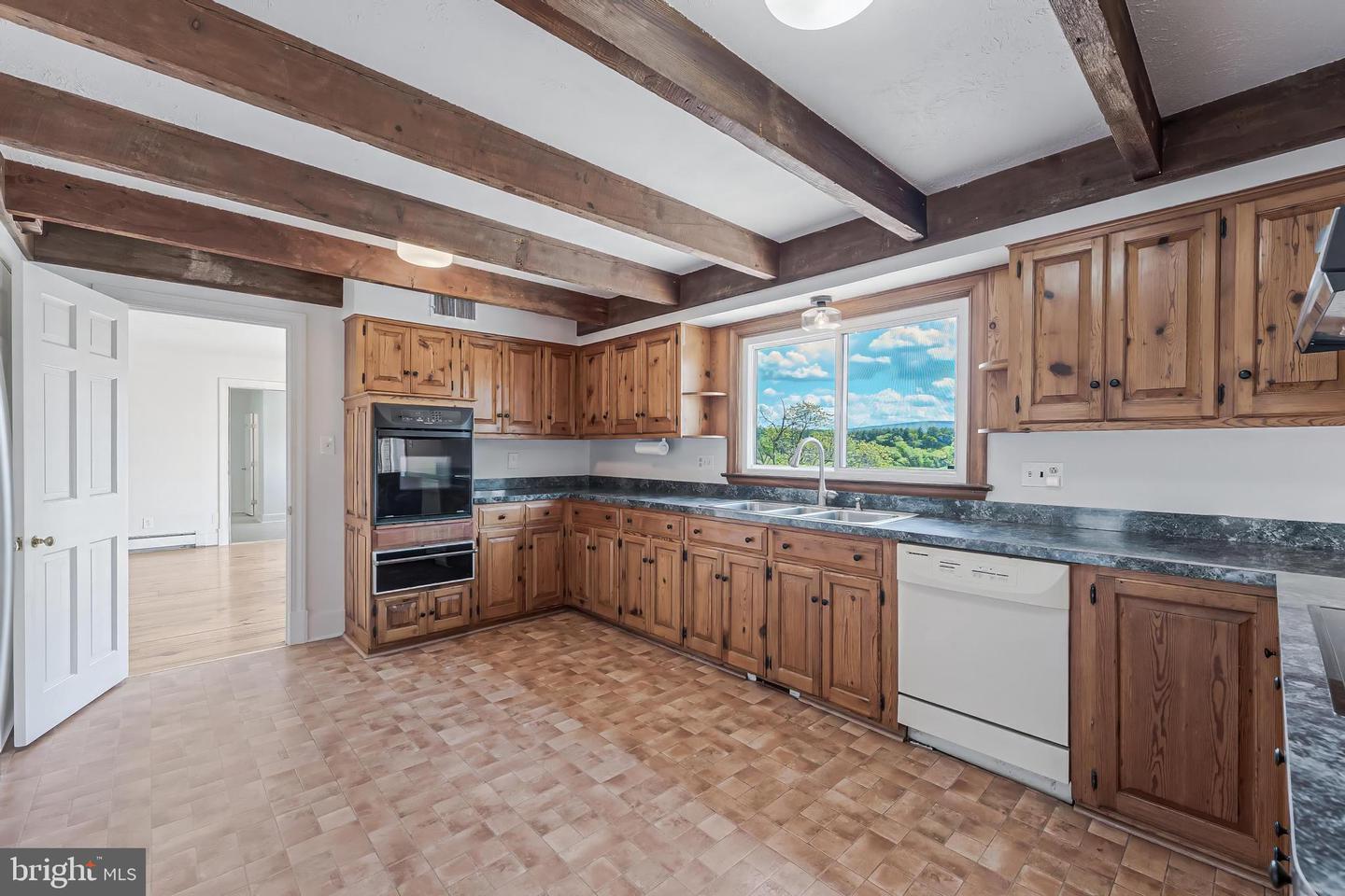 367 KENNEL RD, BOYCE, Virginia 22620, 5 Bedrooms Bedrooms, ,5 BathroomsBathrooms,Residential,For sale,367 KENNEL RD,VACL2003888 MLS # VACL2003888