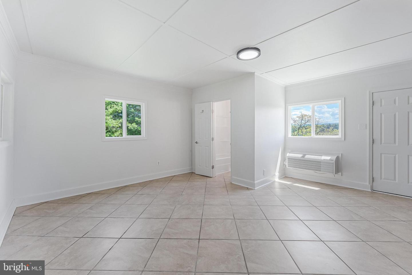 367 KENNEL RD, BOYCE, Virginia 22620, 5 Bedrooms Bedrooms, ,5 BathroomsBathrooms,Residential,For sale,367 KENNEL RD,VACL2003888 MLS # VACL2003888