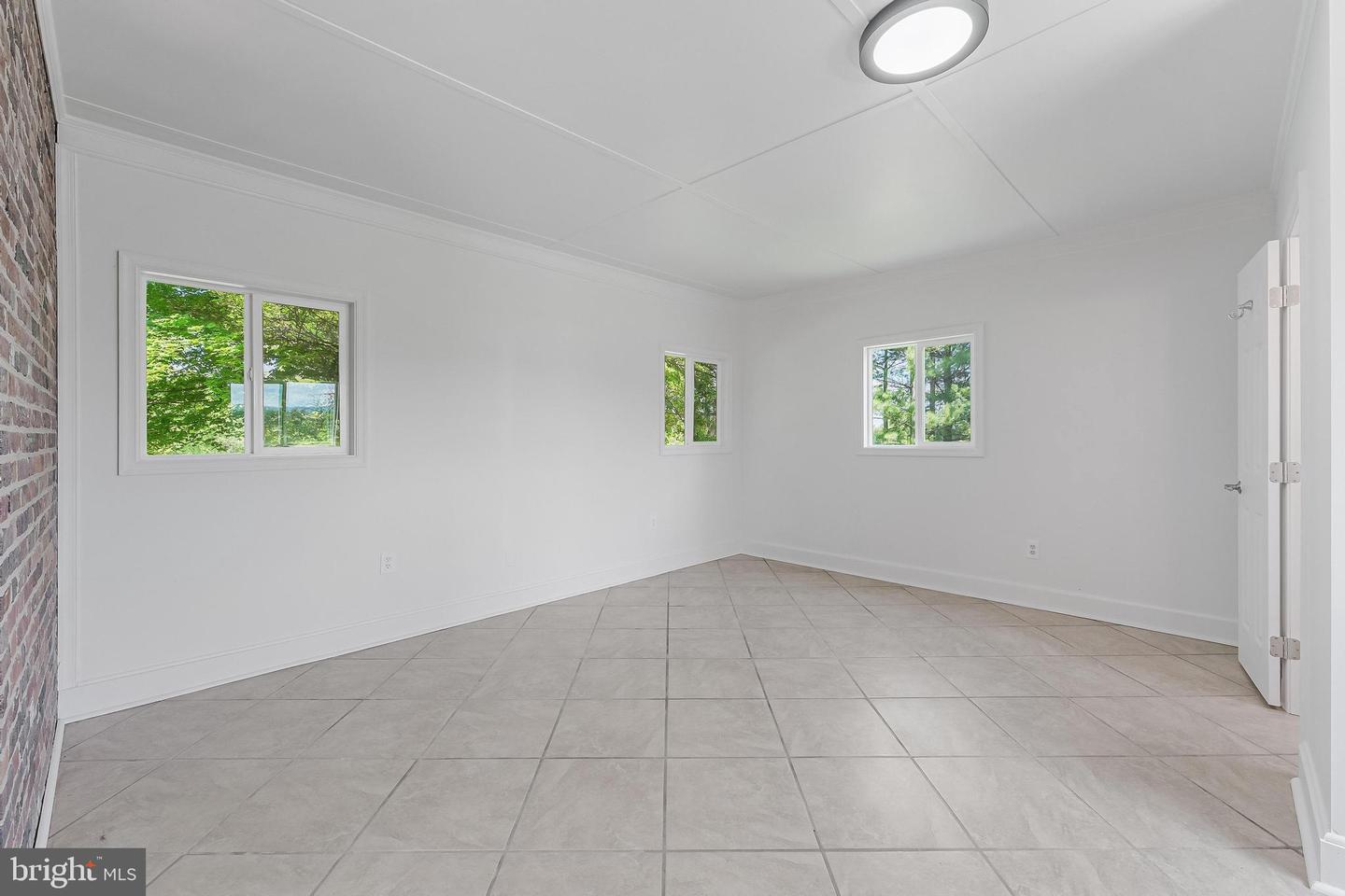 367 KENNEL RD, BOYCE, Virginia 22620, 5 Bedrooms Bedrooms, ,5 BathroomsBathrooms,Residential,For sale,367 KENNEL RD,VACL2003888 MLS # VACL2003888