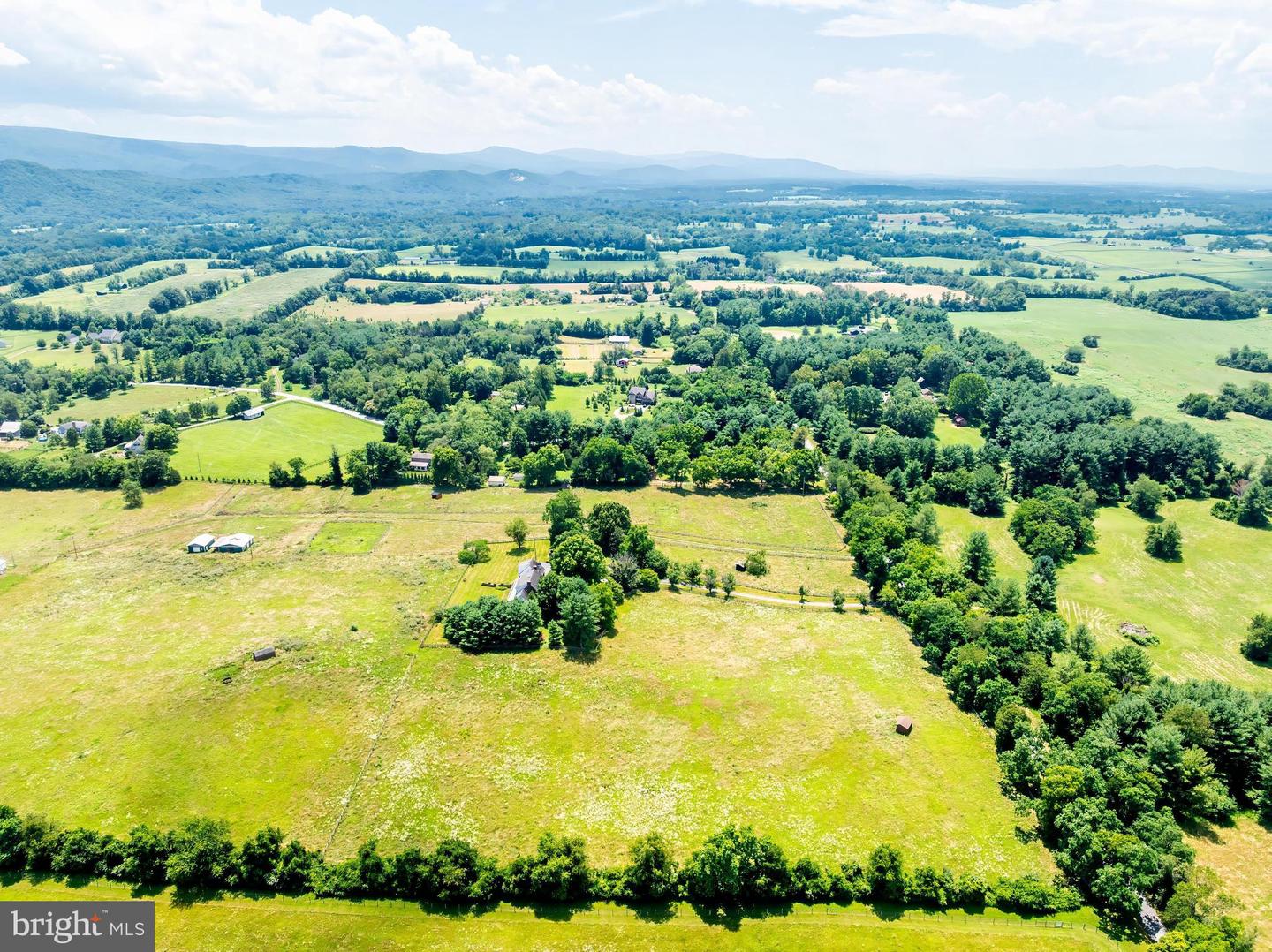 367 KENNEL RD, BOYCE, Virginia 22620, 5 Bedrooms Bedrooms, ,5 BathroomsBathrooms,Residential,For sale,367 KENNEL RD,VACL2003888 MLS # VACL2003888
