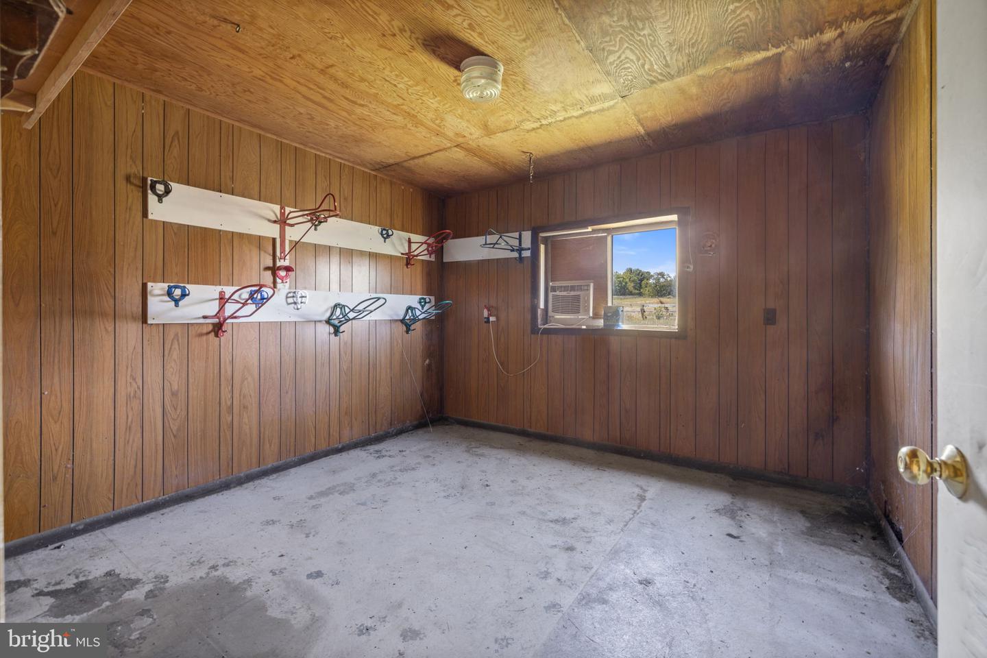 367 KENNEL RD, BOYCE, Virginia 22620, 5 Bedrooms Bedrooms, ,5 BathroomsBathrooms,Residential,For sale,367 KENNEL RD,VACL2003888 MLS # VACL2003888