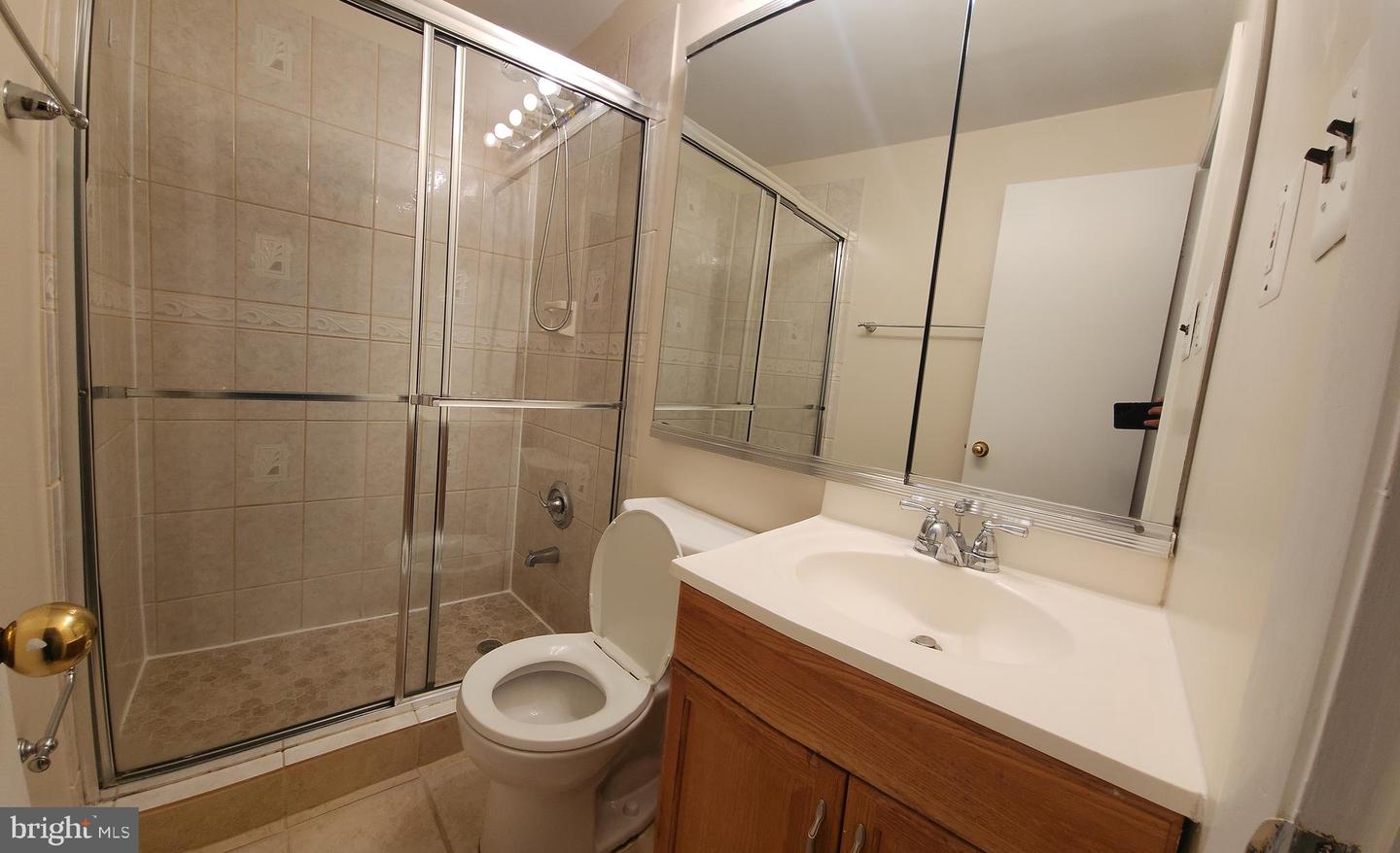 4811 KIRKDALE DR, WOODBRIDGE, Virginia 22193, 5 Bedrooms Bedrooms, ,3 BathroomsBathrooms,Residential,For sale,4811 KIRKDALE DR,VAPW2098534 MLS # VAPW2098534