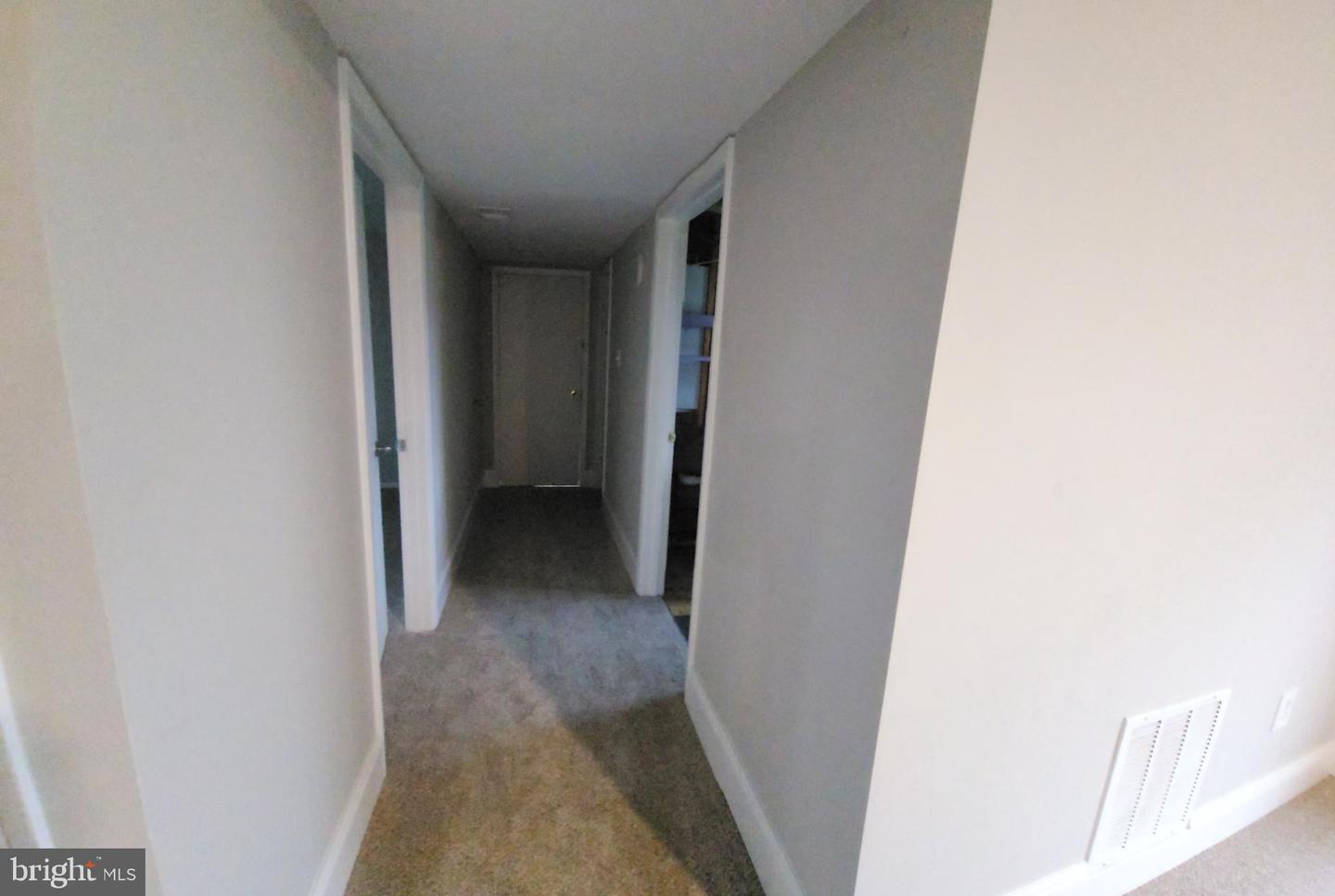 4811 KIRKDALE DR, WOODBRIDGE, Virginia 22193, 5 Bedrooms Bedrooms, ,3 BathroomsBathrooms,Residential,For sale,4811 KIRKDALE DR,VAPW2098534 MLS # VAPW2098534