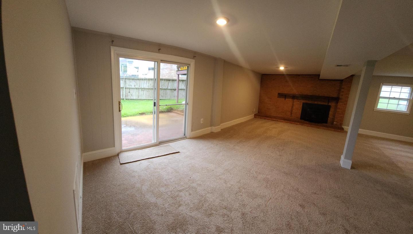 4811 KIRKDALE DR, WOODBRIDGE, Virginia 22193, 5 Bedrooms Bedrooms, ,3 BathroomsBathrooms,Residential,For sale,4811 KIRKDALE DR,VAPW2098534 MLS # VAPW2098534