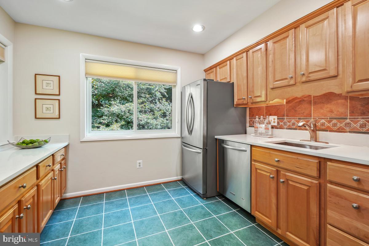 2130 GLENCOURSE LN, RESTON, Virginia 20191, 3 Bedrooms Bedrooms, ,2 BathroomsBathrooms,Residential,For sale,2130 GLENCOURSE LN,VAFX2255030 MLS # VAFX2255030
