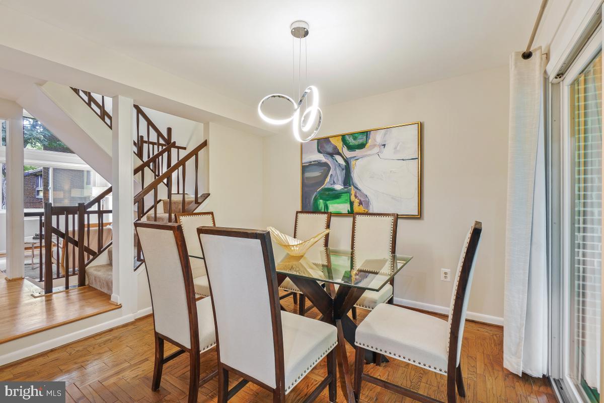2130 GLENCOURSE LN, RESTON, Virginia 20191, 3 Bedrooms Bedrooms, ,2 BathroomsBathrooms,Residential,For sale,2130 GLENCOURSE LN,VAFX2255030 MLS # VAFX2255030