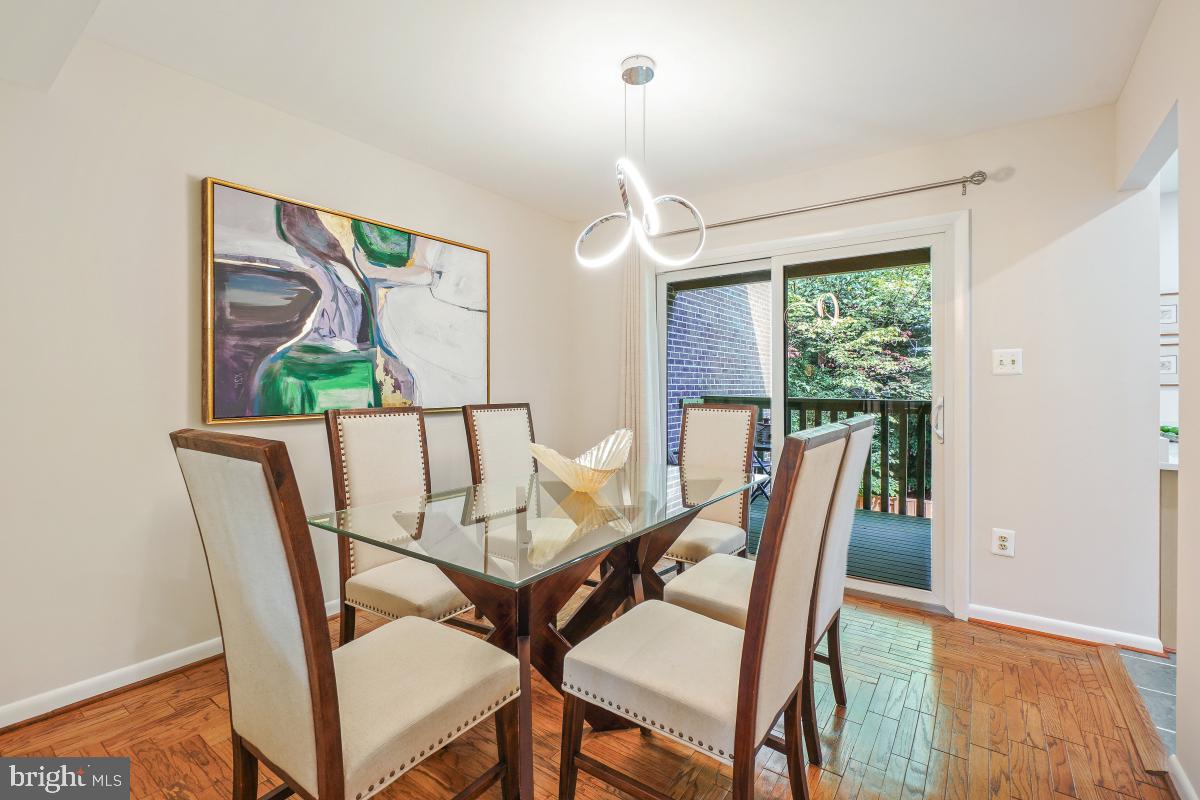 2130 GLENCOURSE LN, RESTON, Virginia 20191, 3 Bedrooms Bedrooms, ,2 BathroomsBathrooms,Residential,For sale,2130 GLENCOURSE LN,VAFX2255030 MLS # VAFX2255030