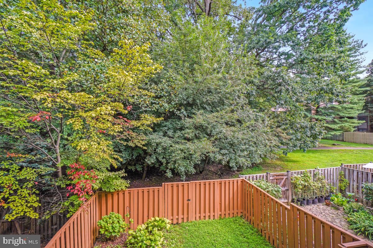 2130 GLENCOURSE LN, RESTON, Virginia 20191, 3 Bedrooms Bedrooms, ,2 BathroomsBathrooms,Residential,For sale,2130 GLENCOURSE LN,VAFX2255030 MLS # VAFX2255030