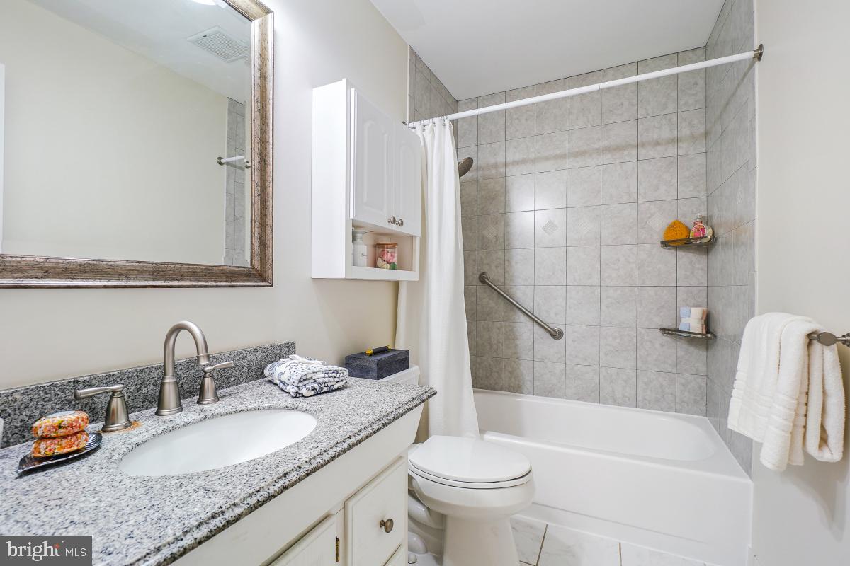 2130 GLENCOURSE LN, RESTON, Virginia 20191, 3 Bedrooms Bedrooms, ,2 BathroomsBathrooms,Residential,For sale,2130 GLENCOURSE LN,VAFX2255030 MLS # VAFX2255030