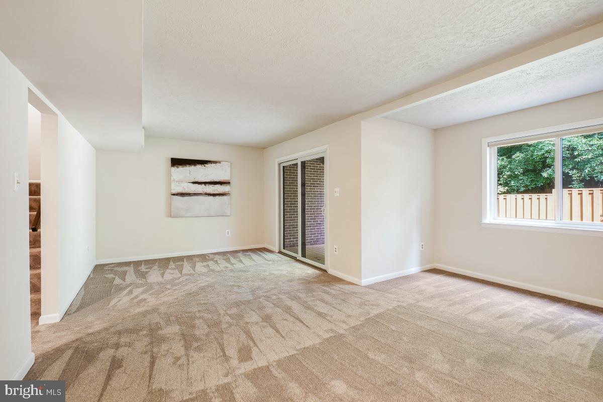 2130 GLENCOURSE LN, RESTON, Virginia 20191, 3 Bedrooms Bedrooms, ,2 BathroomsBathrooms,Residential,For sale,2130 GLENCOURSE LN,VAFX2255030 MLS # VAFX2255030
