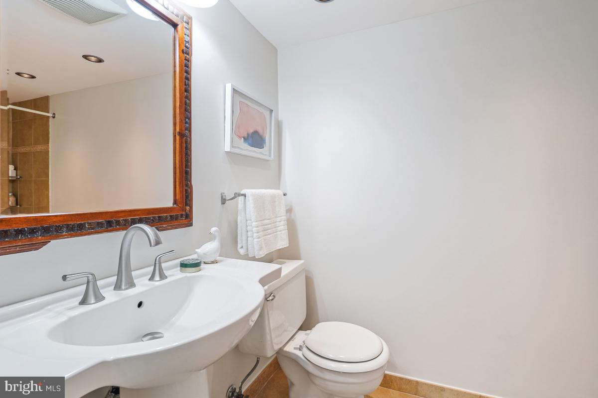 2130 GLENCOURSE LN, RESTON, Virginia 20191, 3 Bedrooms Bedrooms, ,2 BathroomsBathrooms,Residential,For sale,2130 GLENCOURSE LN,VAFX2255030 MLS # VAFX2255030