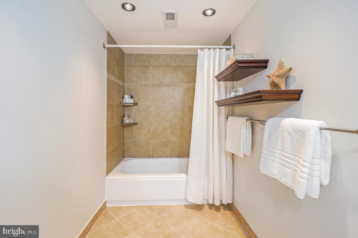 2130 GLENCOURSE LN, RESTON, Virginia 20191, 3 Bedrooms Bedrooms, ,2 BathroomsBathrooms,Residential,For sale,2130 GLENCOURSE LN,VAFX2255030 MLS # VAFX2255030