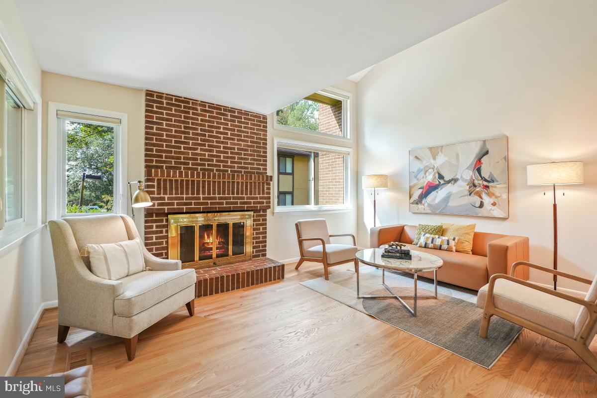 2130 GLENCOURSE LN, RESTON, Virginia 20191, 3 Bedrooms Bedrooms, ,2 BathroomsBathrooms,Residential,For sale,2130 GLENCOURSE LN,VAFX2255030 MLS # VAFX2255030