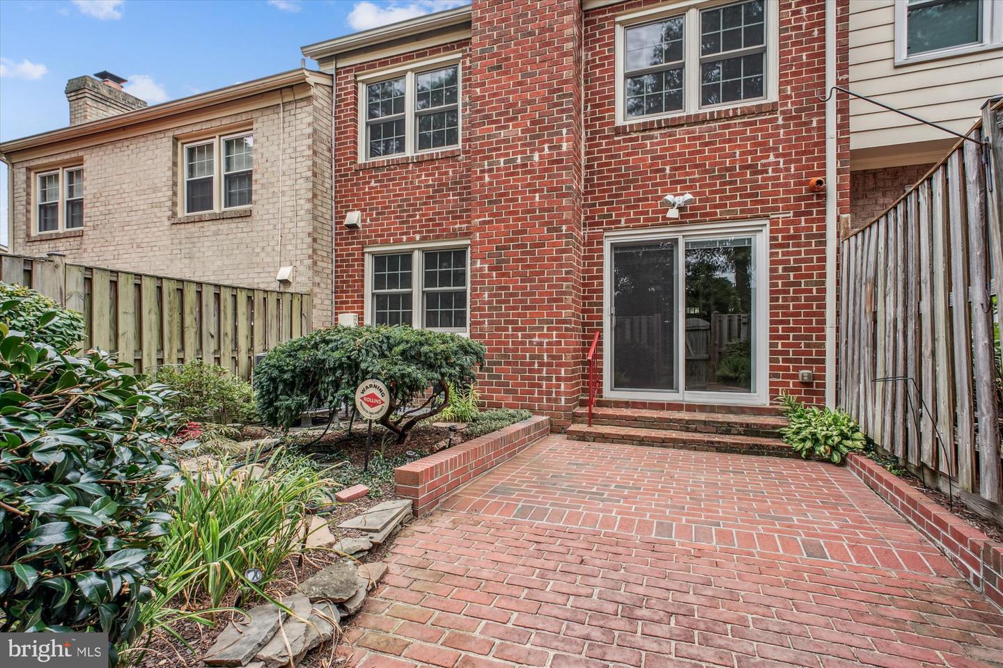 7492 COVENT WOOD CT, ANNANDALE, Virginia 22003, 3 Bedrooms Bedrooms, ,2 BathroomsBathrooms,Residential,For sale,7492 COVENT WOOD CT,VAFX2255136 MLS # VAFX2255136