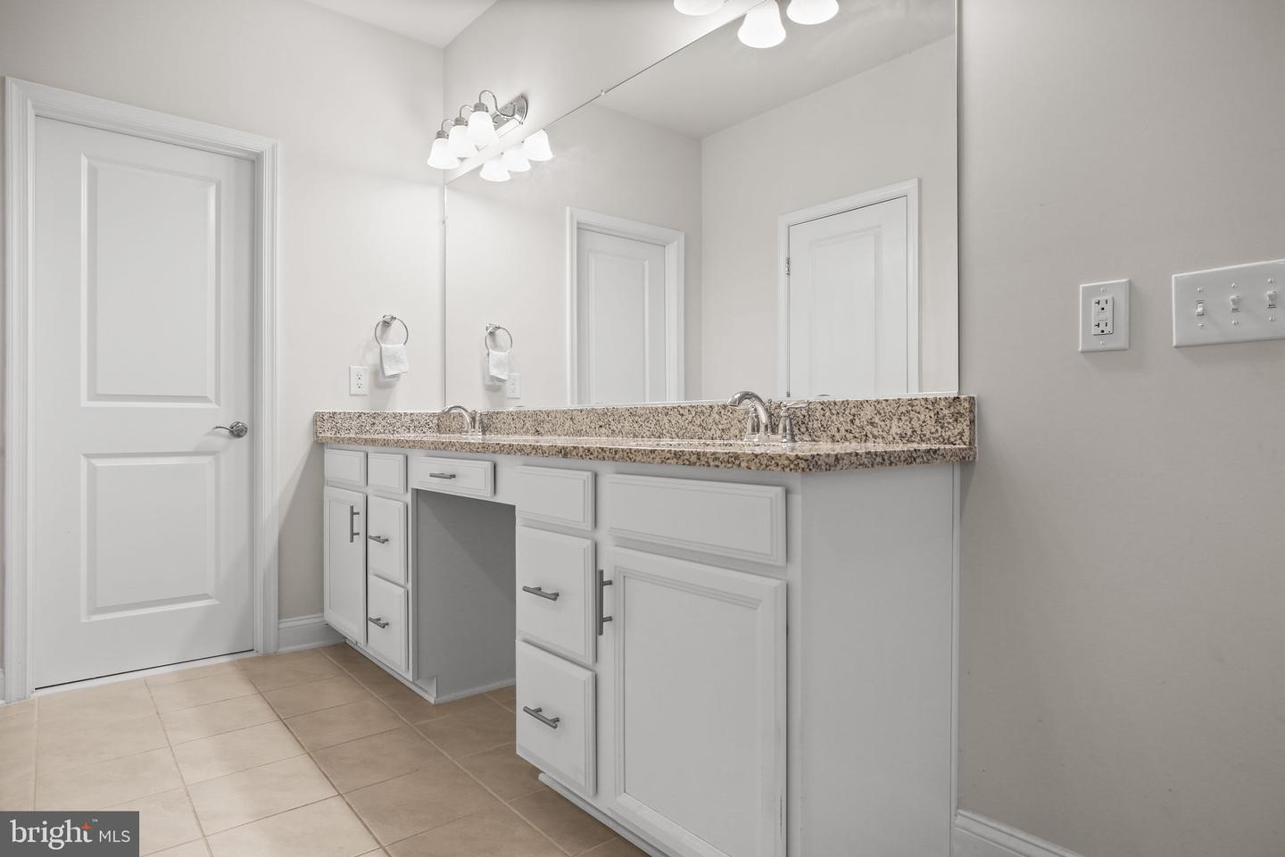 17161 BRANCHED OAK RD, DUMFRIES, Virginia 22026, 3 Bedrooms Bedrooms, ,2 BathroomsBathrooms,Residential,For sale,17161 BRANCHED OAK RD,VAPW2099372 MLS # VAPW2099372