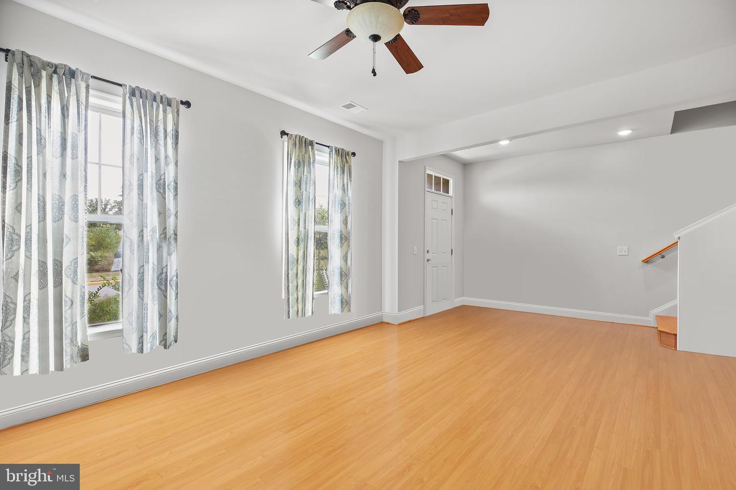 17161 BRANCHED OAK RD, DUMFRIES, Virginia 22026, 3 Bedrooms Bedrooms, ,2 BathroomsBathrooms,Residential,For sale,17161 BRANCHED OAK RD,VAPW2099372 MLS # VAPW2099372