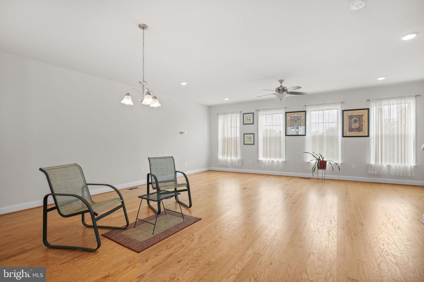 17161 BRANCHED OAK RD, DUMFRIES, Virginia 22026, 3 Bedrooms Bedrooms, ,2 BathroomsBathrooms,Residential,For sale,17161 BRANCHED OAK RD,VAPW2099372 MLS # VAPW2099372