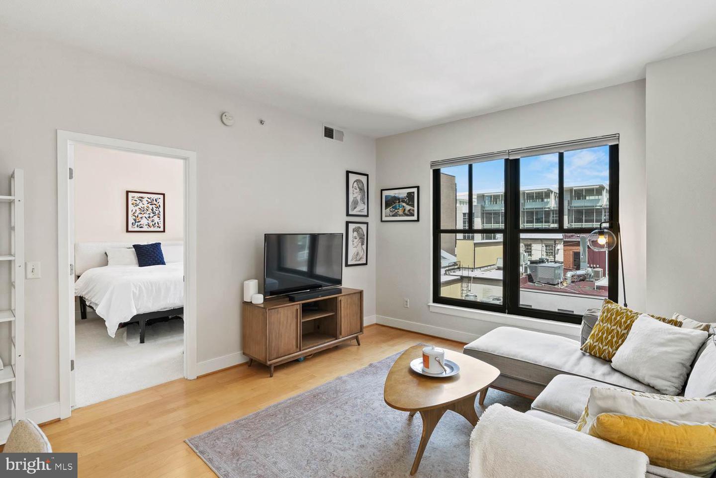 910 M ST NW #403, WASHINGTON, District Of Columbia 20001, 2 Bedrooms Bedrooms, ,1 BathroomBathrooms,Residential,For sale,910 M ST NW #403,DCDC2211220 MLS # DCDC2211220