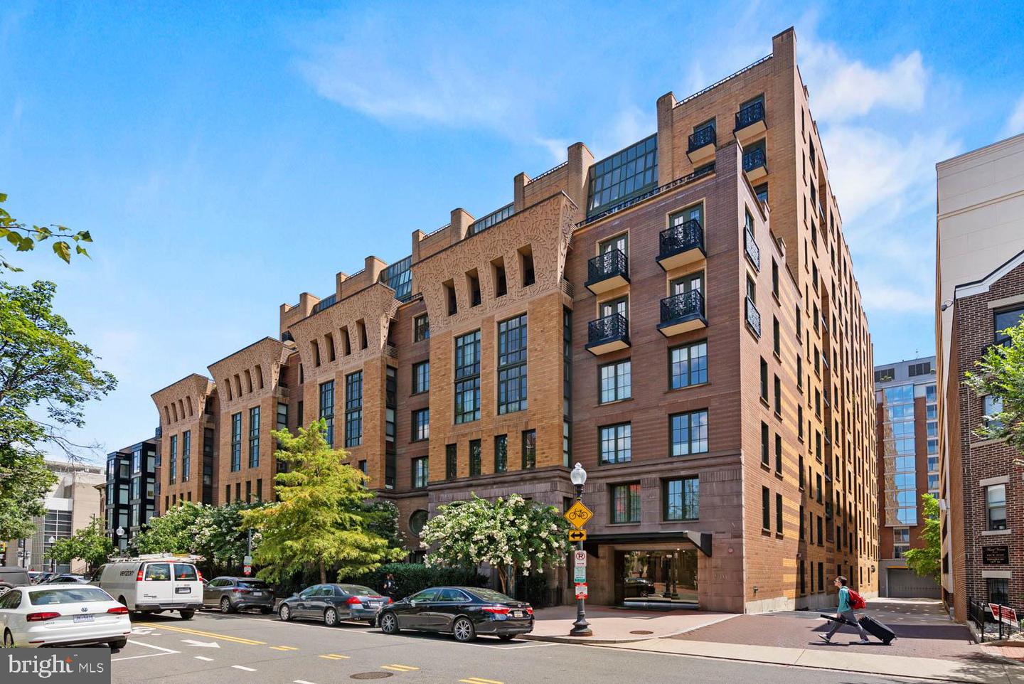 910 M ST NW #403, WASHINGTON, District Of Columbia 20001, 2 Bedrooms Bedrooms, ,1 BathroomBathrooms,Residential,For sale,910 M ST NW #403,DCDC2211220 MLS # DCDC2211220
