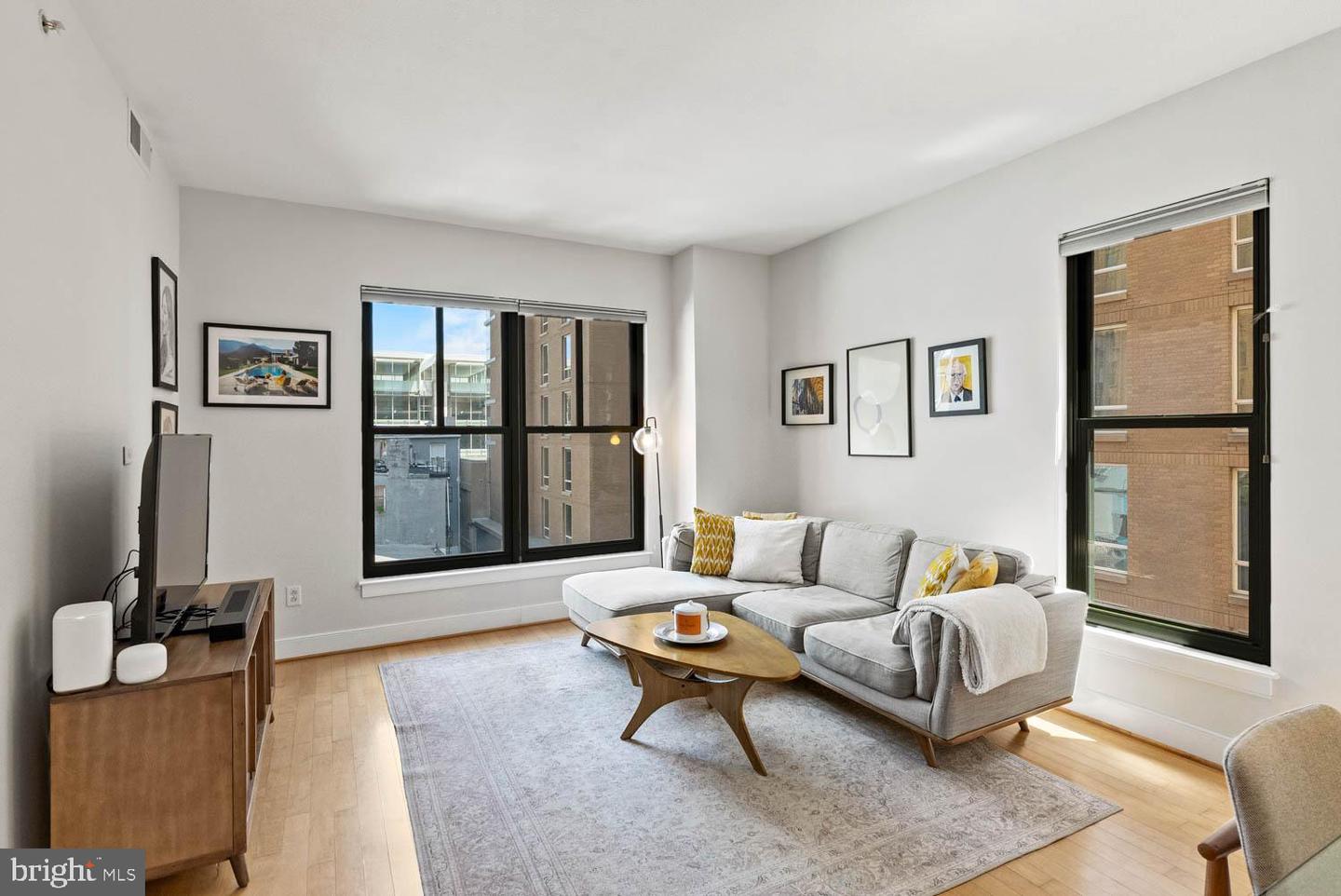 910 M ST NW #403, WASHINGTON, District Of Columbia 20001, 2 Bedrooms Bedrooms, ,1 BathroomBathrooms,Residential,For sale,910 M ST NW #403,DCDC2211220 MLS # DCDC2211220