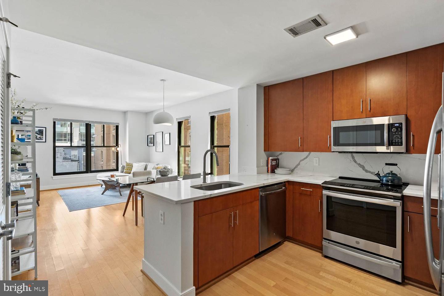 910 M ST NW #403, WASHINGTON, District Of Columbia 20001, 2 Bedrooms Bedrooms, ,1 BathroomBathrooms,Residential,For sale,910 M ST NW #403,DCDC2211220 MLS # DCDC2211220