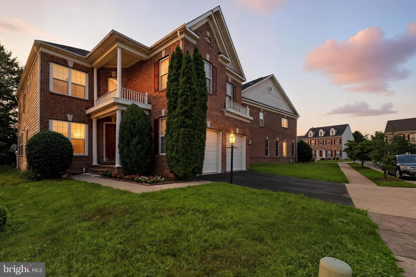 9046 GALVIN LN, LORTON, Virginia 22079, 6 Bedrooms Bedrooms, ,4 BathroomsBathrooms,Residential,For sale,9046 GALVIN LN,VAFX2256564 MLS # VAFX2256564