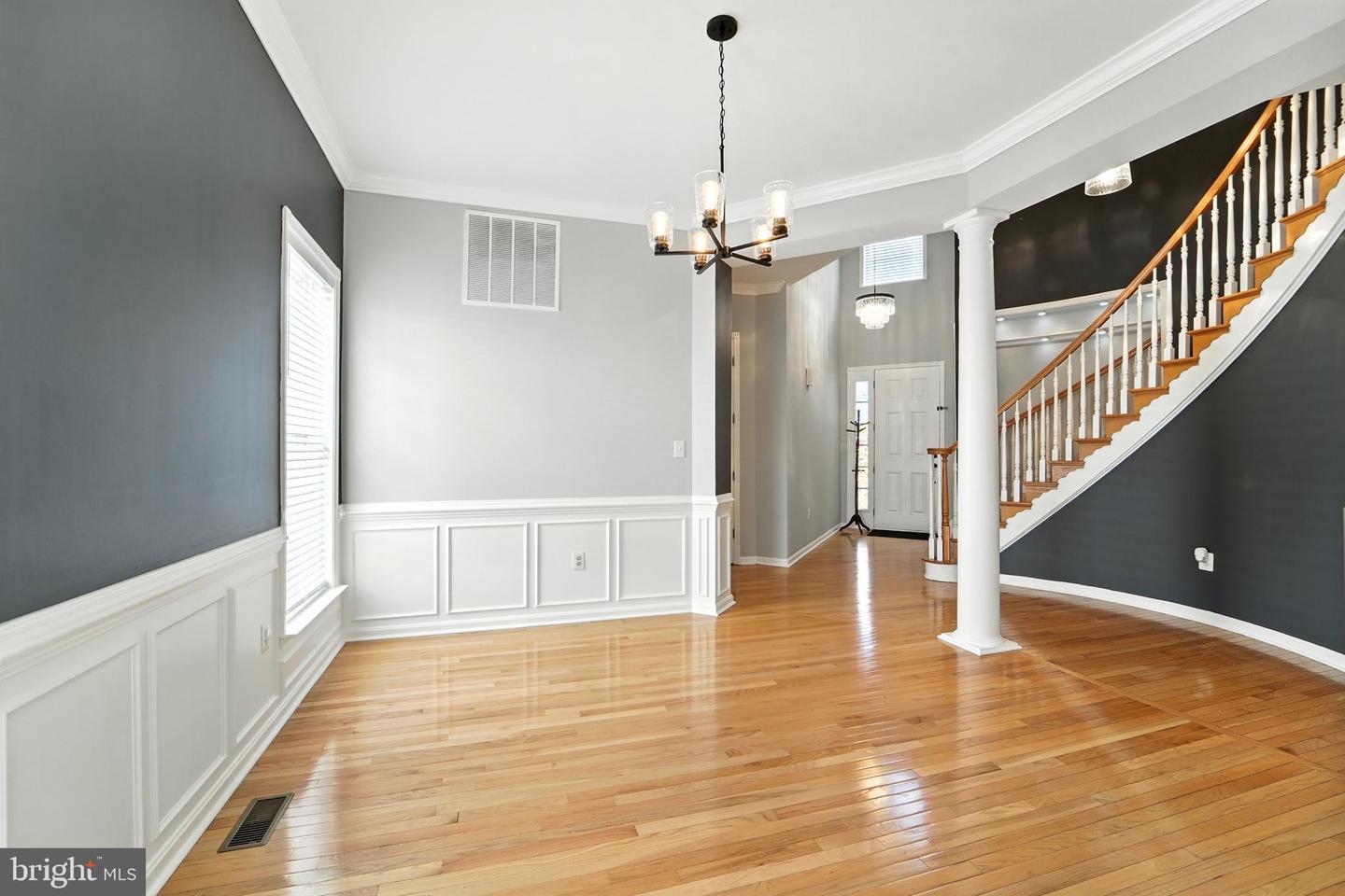 9046 GALVIN LN, LORTON, Virginia 22079, 6 Bedrooms Bedrooms, ,4 BathroomsBathrooms,Residential,For sale,9046 GALVIN LN,VAFX2256564 MLS # VAFX2256564