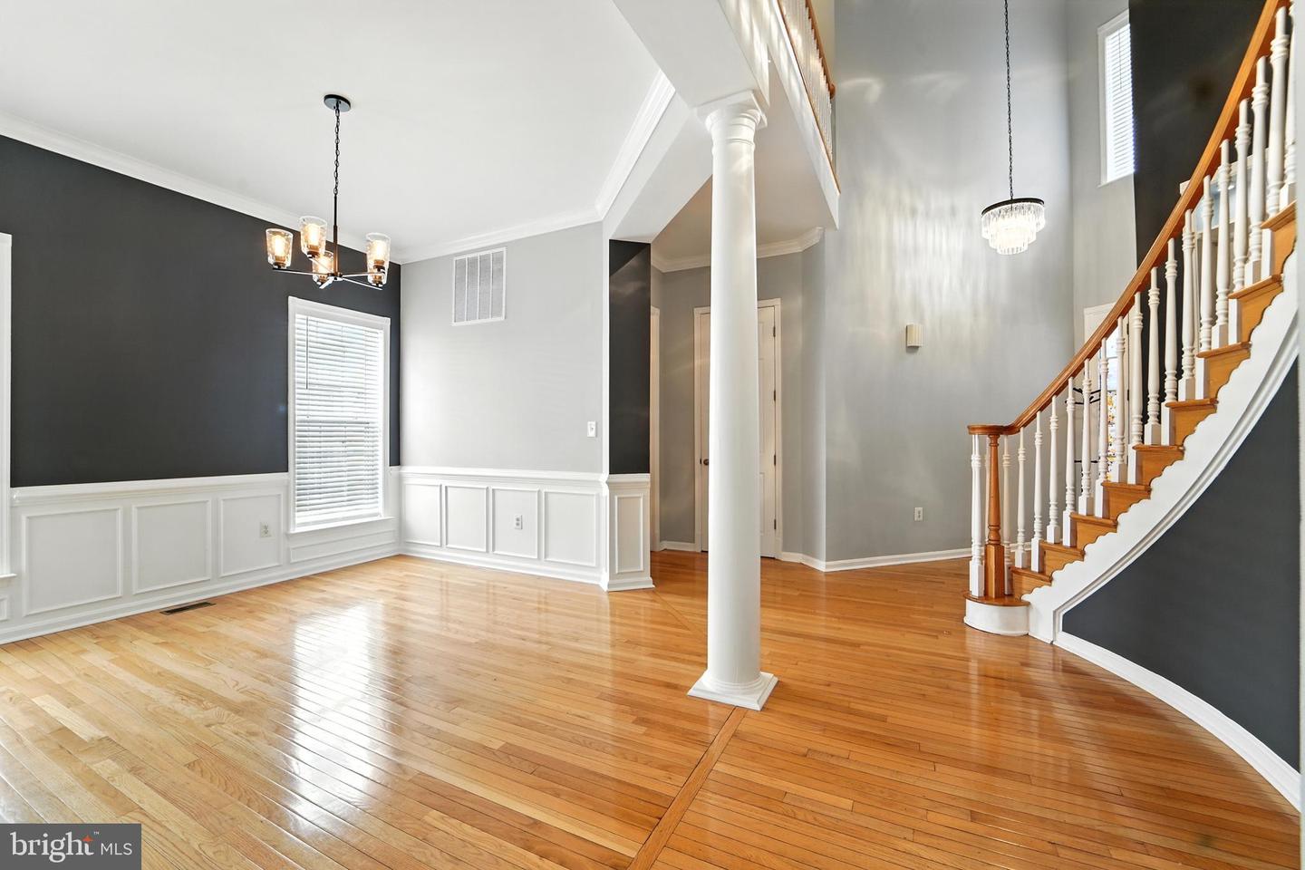 9046 GALVIN LN, LORTON, Virginia 22079, 6 Bedrooms Bedrooms, ,4 BathroomsBathrooms,Residential,For sale,9046 GALVIN LN,VAFX2256564 MLS # VAFX2256564
