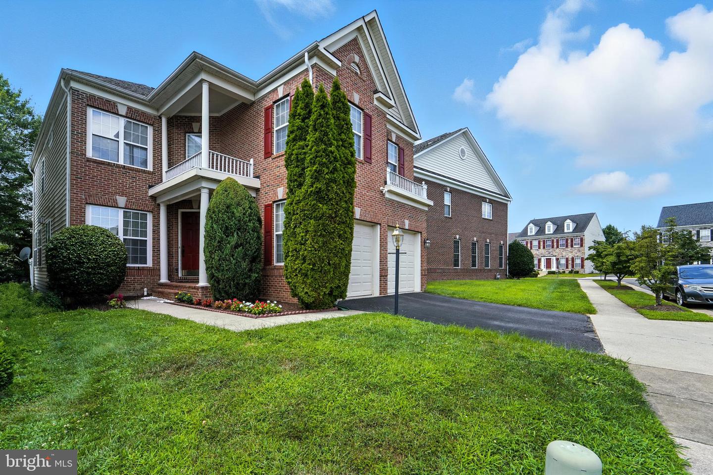 9046 GALVIN LN, LORTON, Virginia 22079, 6 Bedrooms Bedrooms, ,4 BathroomsBathrooms,Residential,For sale,9046 GALVIN LN,VAFX2256564 MLS # VAFX2256564