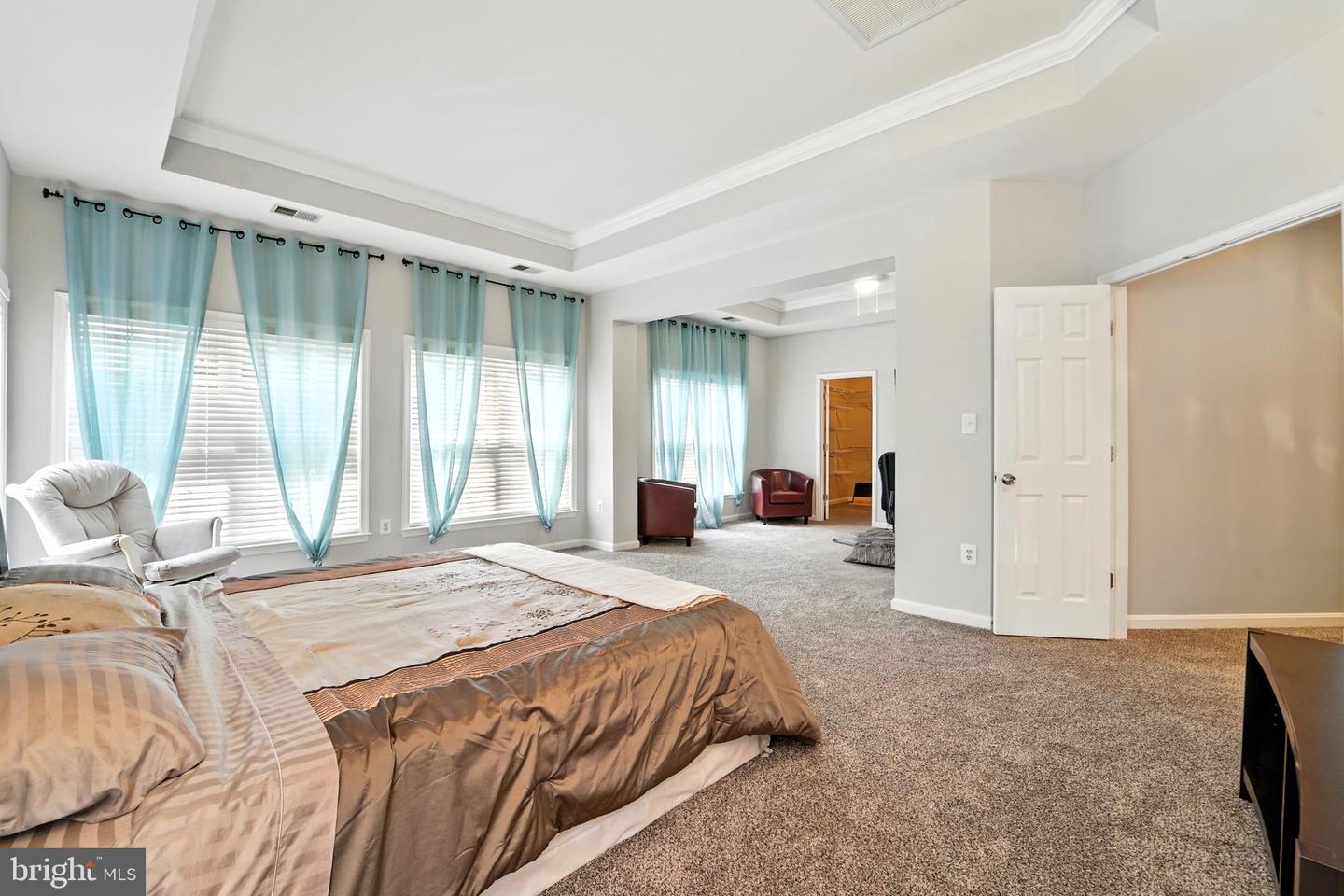 9046 GALVIN LN, LORTON, Virginia 22079, 6 Bedrooms Bedrooms, ,4 BathroomsBathrooms,Residential,For sale,9046 GALVIN LN,VAFX2256564 MLS # VAFX2256564
