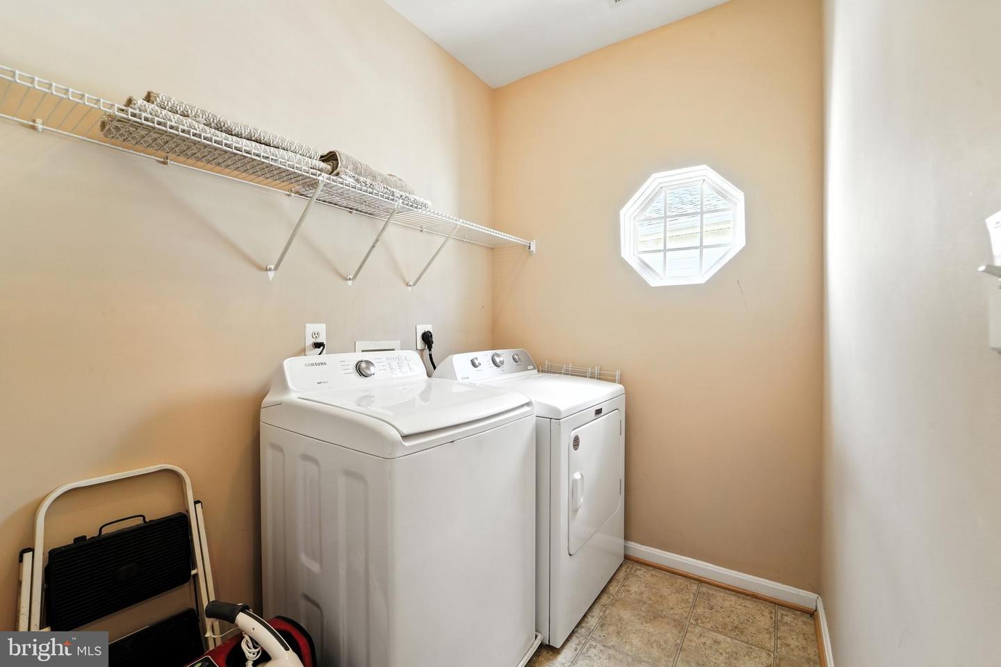 9046 GALVIN LN, LORTON, Virginia 22079, 6 Bedrooms Bedrooms, ,4 BathroomsBathrooms,Residential,For sale,9046 GALVIN LN,VAFX2256564 MLS # VAFX2256564