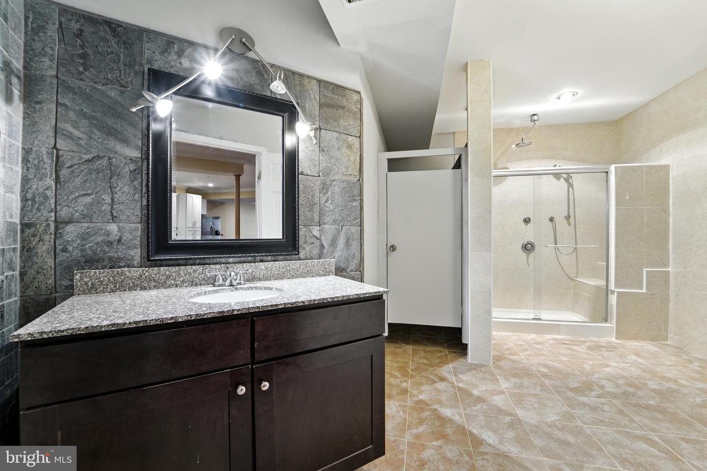 9046 GALVIN LN, LORTON, Virginia 22079, 6 Bedrooms Bedrooms, ,4 BathroomsBathrooms,Residential,For sale,9046 GALVIN LN,VAFX2256564 MLS # VAFX2256564