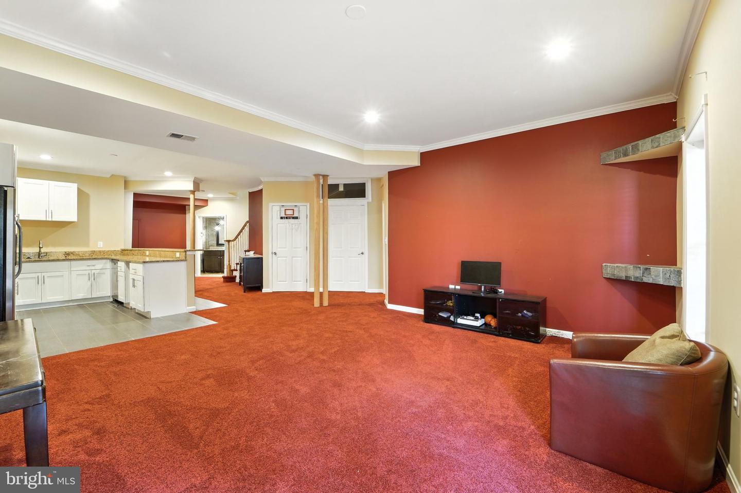 9046 GALVIN LN, LORTON, Virginia 22079, 6 Bedrooms Bedrooms, ,4 BathroomsBathrooms,Residential,For sale,9046 GALVIN LN,VAFX2256564 MLS # VAFX2256564