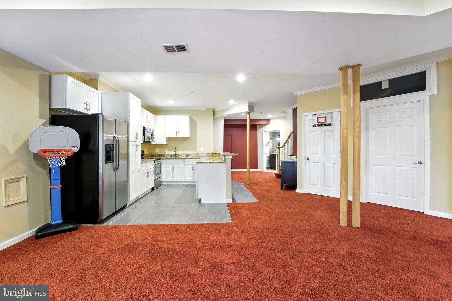 9046 GALVIN LN, LORTON, Virginia 22079, 6 Bedrooms Bedrooms, ,4 BathroomsBathrooms,Residential,For sale,9046 GALVIN LN,VAFX2256564 MLS # VAFX2256564