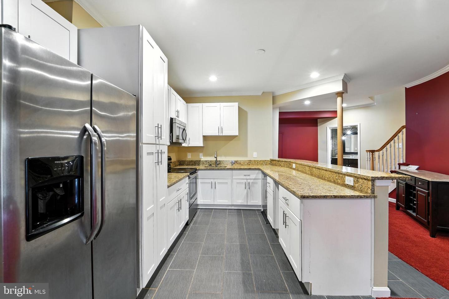 9046 GALVIN LN, LORTON, Virginia 22079, 6 Bedrooms Bedrooms, ,4 BathroomsBathrooms,Residential,For sale,9046 GALVIN LN,VAFX2256564 MLS # VAFX2256564