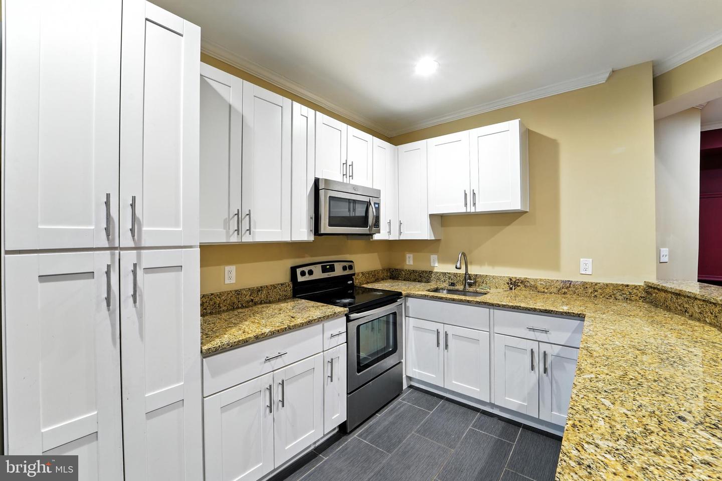 9046 GALVIN LN, LORTON, Virginia 22079, 6 Bedrooms Bedrooms, ,4 BathroomsBathrooms,Residential,For sale,9046 GALVIN LN,VAFX2256564 MLS # VAFX2256564