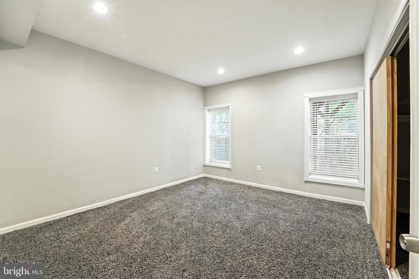 9046 GALVIN LN, LORTON, Virginia 22079, 6 Bedrooms Bedrooms, ,4 BathroomsBathrooms,Residential,For sale,9046 GALVIN LN,VAFX2256564 MLS # VAFX2256564
