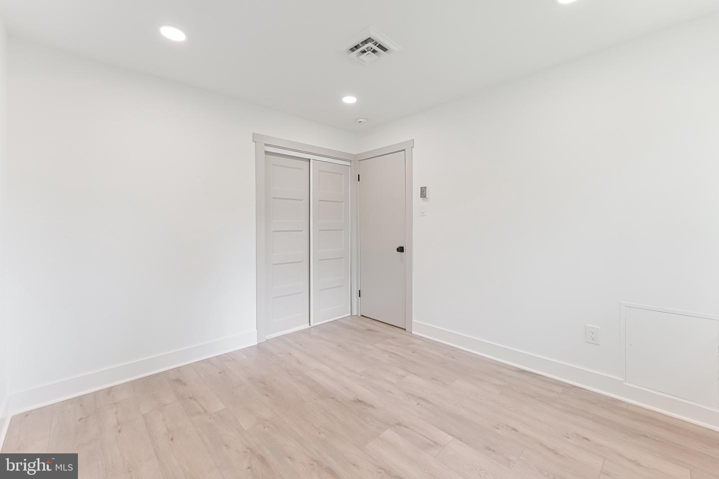 12663 WILLOW SPRING CT, HERNDON, Virginia 20170, 3 Bedrooms Bedrooms, ,2 BathroomsBathrooms,Residential,For sale,12663 WILLOW SPRING CT,VAFX2256696 MLS # VAFX2256696