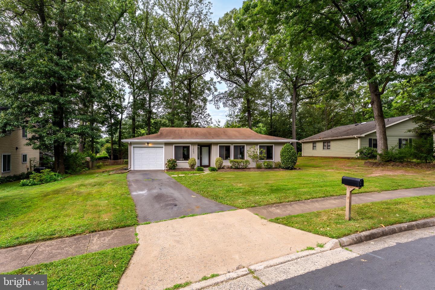 12663 WILLOW SPRING CT, HERNDON, Virginia 20170, 3 Bedrooms Bedrooms, ,2 BathroomsBathrooms,Residential,For sale,12663 WILLOW SPRING CT,VAFX2256696 MLS # VAFX2256696