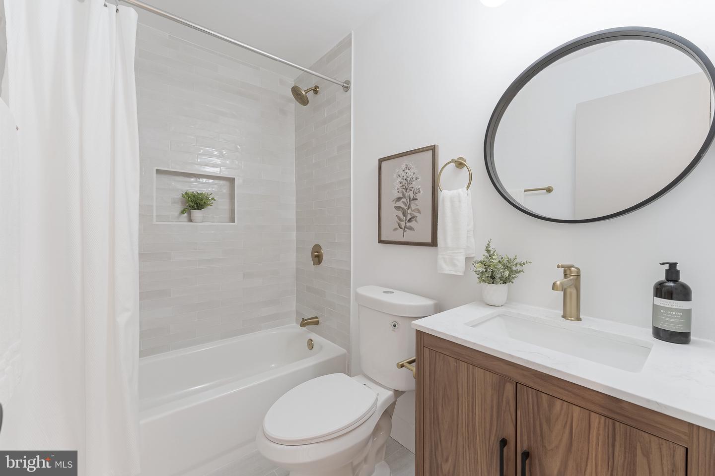 12663 WILLOW SPRING CT, HERNDON, Virginia 20170, 3 Bedrooms Bedrooms, ,2 BathroomsBathrooms,Residential,For sale,12663 WILLOW SPRING CT,VAFX2256696 MLS # VAFX2256696