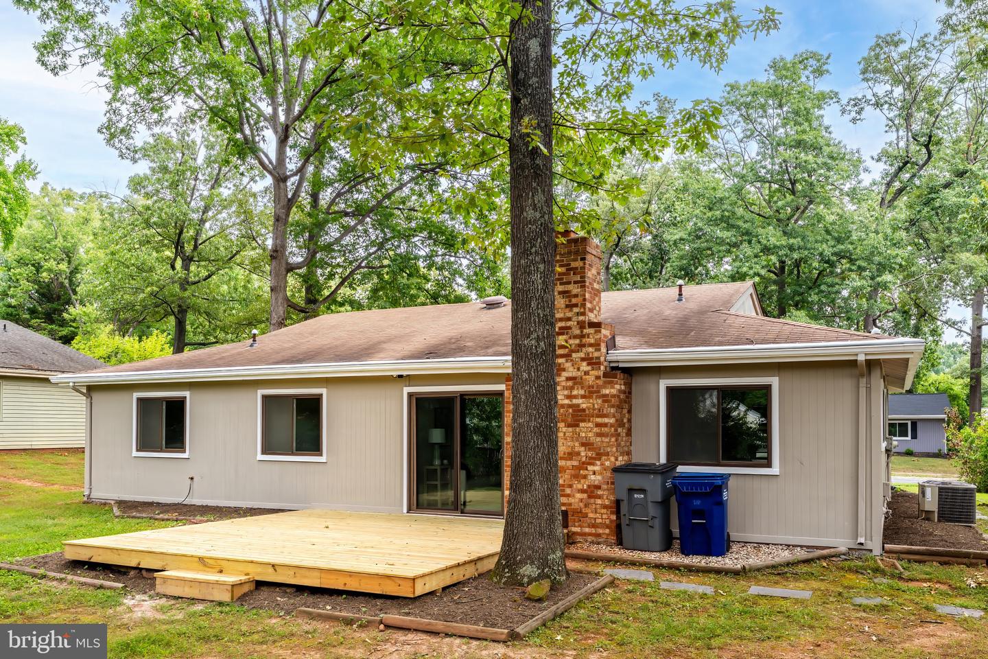 12663 WILLOW SPRING CT, HERNDON, Virginia 20170, 3 Bedrooms Bedrooms, ,2 BathroomsBathrooms,Residential,For sale,12663 WILLOW SPRING CT,VAFX2256696 MLS # VAFX2256696
