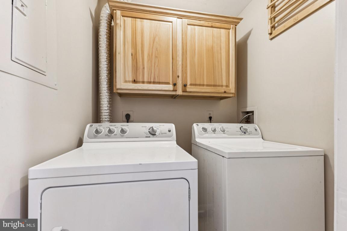 9559 COGGS BILL DR #102, MANASSAS, Virginia 20110, 2 Bedrooms Bedrooms, ,1 BathroomBathrooms,Residential,For sale,9559 COGGS BILL DR #102,VAMN2009064 MLS # VAMN2009064