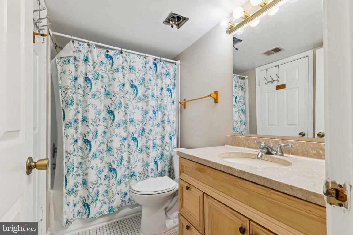 9559 COGGS BILL DR #102, MANASSAS, Virginia 20110, 2 Bedrooms Bedrooms, ,1 BathroomBathrooms,Residential,For sale,9559 COGGS BILL DR #102,VAMN2009064 MLS # VAMN2009064