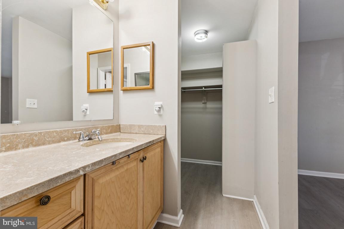 9559 COGGS BILL DR #102, MANASSAS, Virginia 20110, 2 Bedrooms Bedrooms, ,1 BathroomBathrooms,Residential,For sale,9559 COGGS BILL DR #102,VAMN2009064 MLS # VAMN2009064
